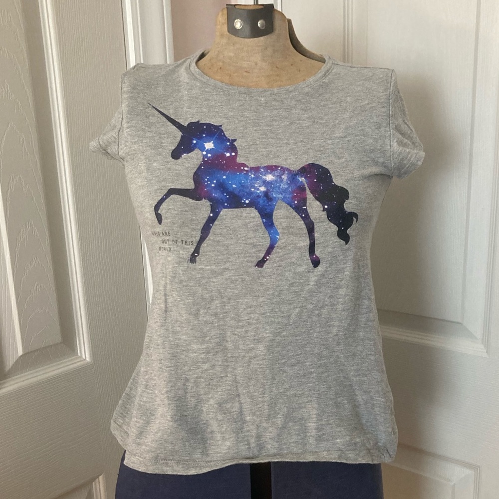 Girls GAP Short Sleeve Gray Unicorn Graphic Tee L